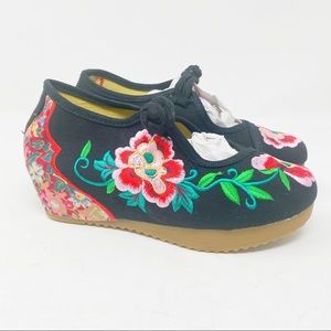 Women’e Floral Hidden Wedge Platform Shoes Size 5N